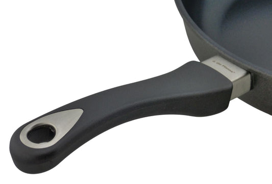 Alugusspfanne Edition 13 Tiefe Pfanne mit Antihaftbeschichtung B-Ware: feststehender Stiel von Edition 13