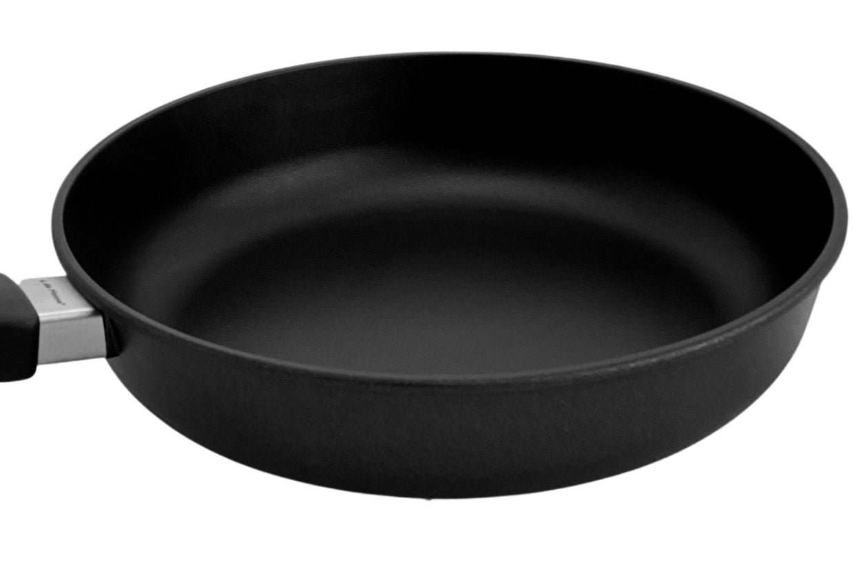 Tiefe Aluguss-Pfanne Edition 13 mit abnehmbarem Stiel, 28 cm, keramisch verstärkte Antihaftbeschichtung.